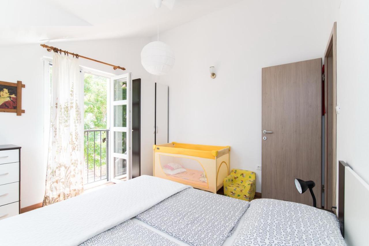Apartments Mare Postira Ngoại thất bức ảnh