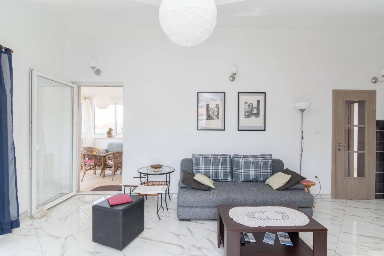 Apartments Mare Postira Ngoại thất bức ảnh
